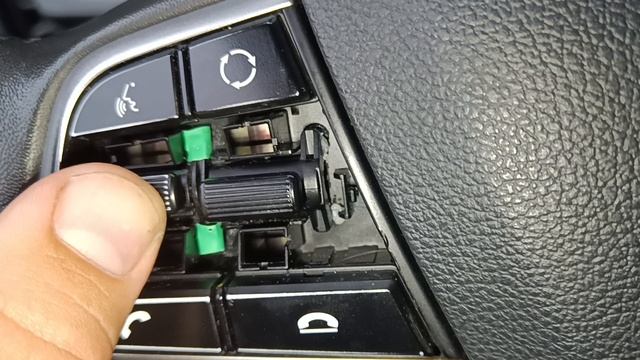 Ремонт кнопки круиз контроля на Хендай Солярис 2 смотреть онлайн