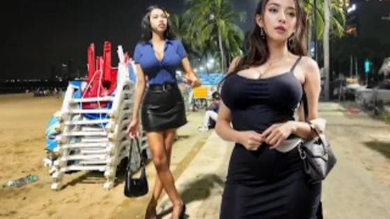 Паттайя .Beach Road Pattaya. Thailand. July 2025. смотреть онлайн