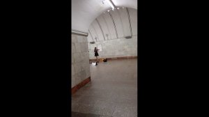 Музыка в метро 1