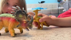 Лена снимает мультфильм