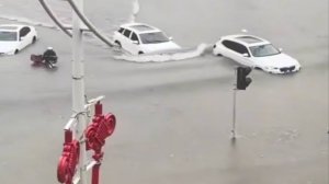 Паводок и наводнение в Чженчжоу, Китай