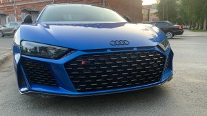 AUDI R8 2025