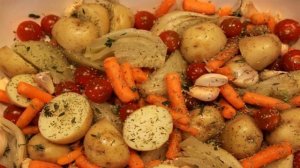 Жареная курица с овощами