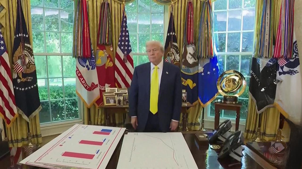 Дональд Трампа ответил любителям распространять фейки о встрече с российским лидером