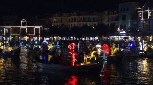 Шоу на воде на канале Венеция (выход гондол) @ Вьетнам, о. Фукуок