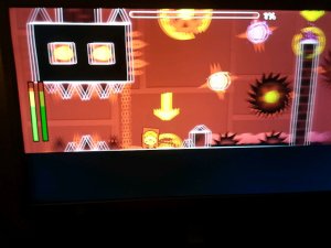 играем в geometry dash
