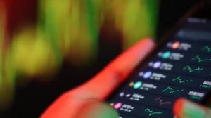 "Известия": биржевые цены на бензин достигли максимумов на фоне запрета экспорта