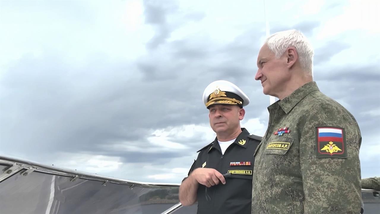 Министр обороны РФ в Калининградской области инспектирует объекты Балтийского флота