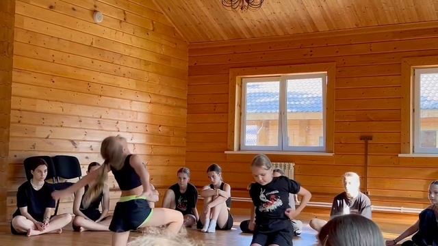 первый день смотреть онлайн