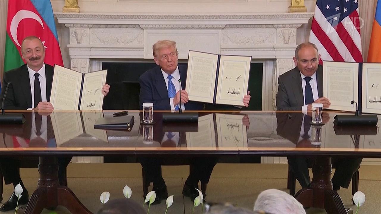 Азербайджан и Армения приняли совместную декларацию о мирном урегулировании