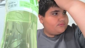 я пробую чай с вкусом манго