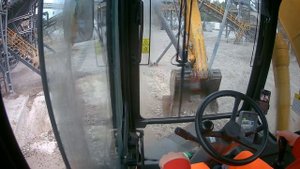 Уборка фабрики колесным экскаватором LGCE E7150F