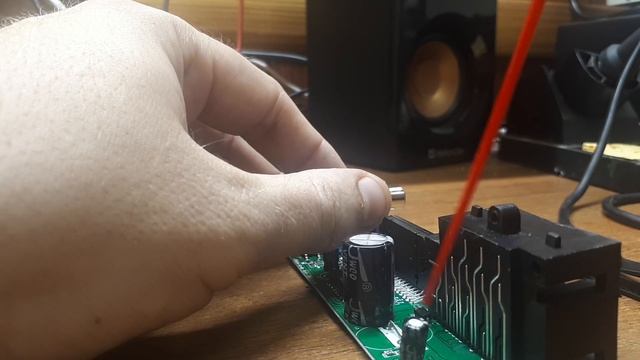 Ремонт автомагнитолы. Не включается. Ремонт магнитолы. Pioneeir 1788. смотреть онлайн