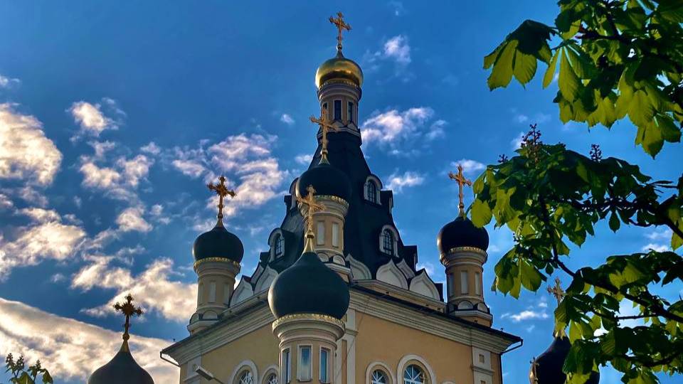 Неделя 9-я по Пятидесятнице. Глас 8-й. Смоленской иконы Божией Матери, именуемой «Одигитрия». смотреть онлайн