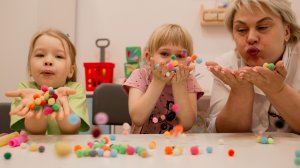 Запишитесь на занятия к логопеду!