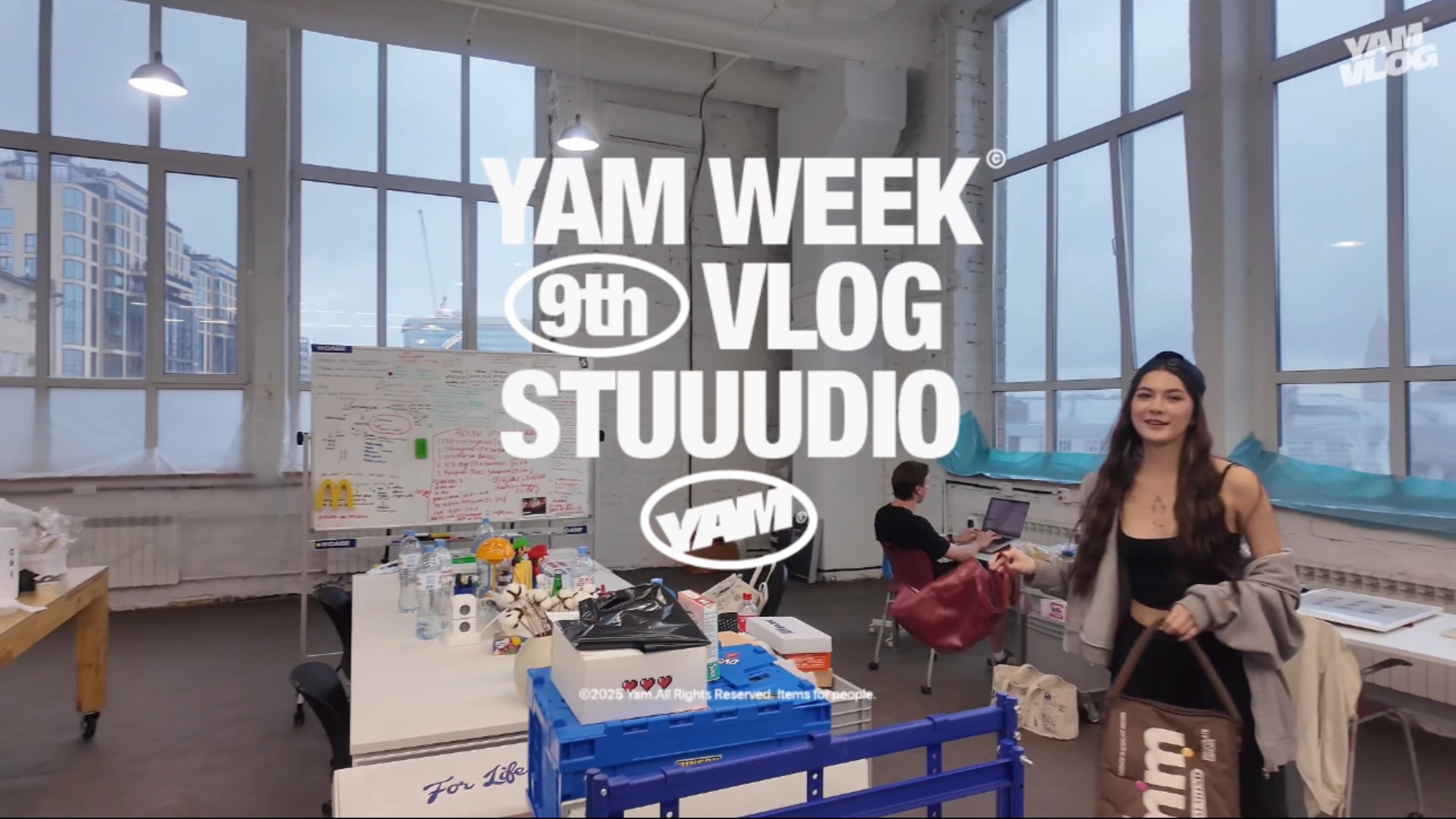 Последствия раздробленного потолка в офисе YAM / E-com в YANDEX