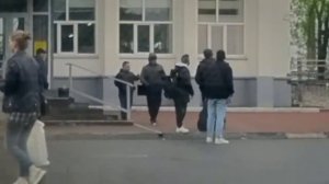сбивает цену таксистам