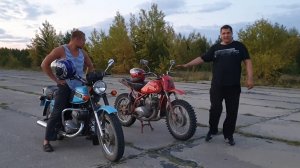 Иж юпитер 5 против самодельного кроссовый мотоцикл.
