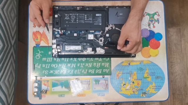 Ноутбук Huawei D15 Разборка и восстановление после залития смотреть онлайн