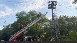 Четыре человека выжили после падения в воду при обрыве канатной дороги в Нальчике