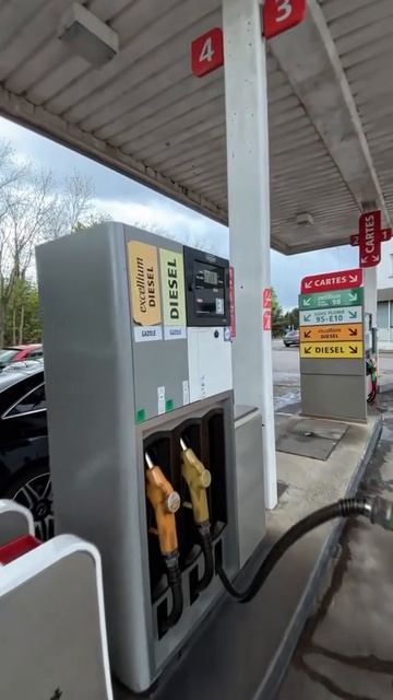 McQueen на дозаправке смотреть онлайн