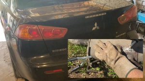 Ремонт глушителя Mitsubishi Lancer 10 своими руками в гараже | СВАРКА ЗАДНЕЙ БАНКИ