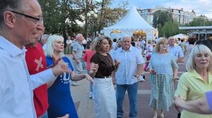 Плывёт веночек... 09.08.25...