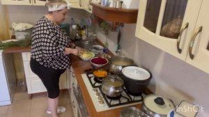 10-08-2025 БОРЩ, КВАШЕНЫЕ ОГУРЦЫ/ОТВЕТ НА КОММЕНТАРИЙ/#жизнь здесь и сейчас ❤️❤️❤️