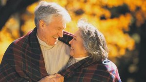 "ТЫ, МОЯ ПОСЛЕДНЯЯ ЛЮБОВЬ" Любовь Пузикова-музыка и монтаж, сл. И. Хентова, исп. Л. и О. Гольченко