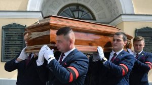 Похороны народного артиста РФ Сафронова прошли на Долгопрудненском кладбище