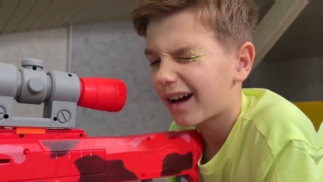 Разноцветные машинки проезжают через порталы. Сказка для детей смотреть онлайн