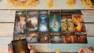 Ты не поверишь! Кто следит за тобой? | Таро расклад