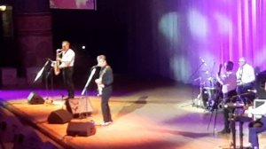 Валерий Сюткин "Просто я работаю волшебником"