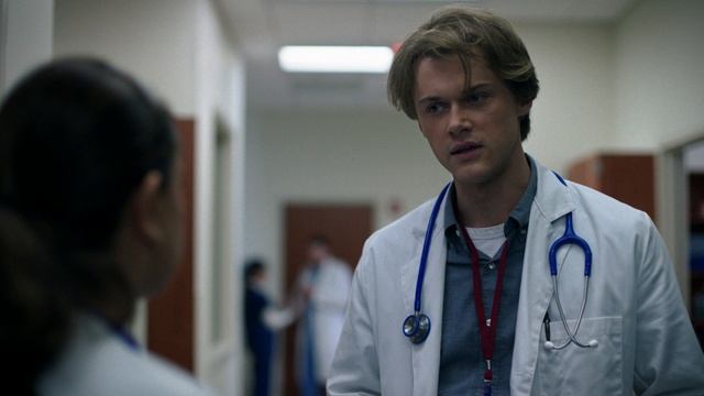 То лето когда я похорошела 3 сезон 2 серия Прошлое Рождество сериал 2025