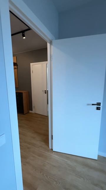 Уникальное предложение - ЕВРОДВУШКА, с двумя спальнями и кухней - гостиной. смотреть онлайн