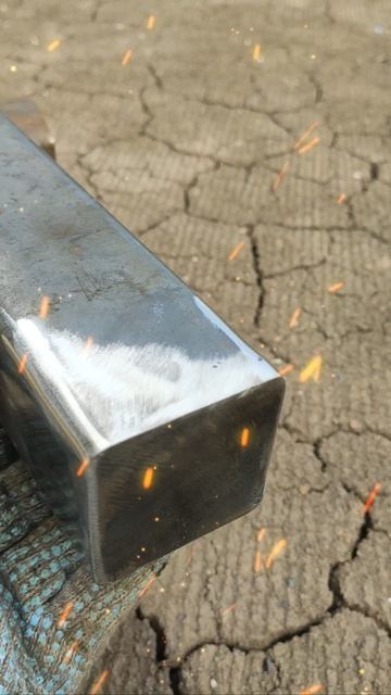 завариваем_торец_трубы.mp4 смотреть онлайн