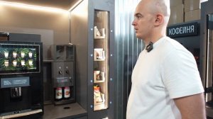 Снековый автомат для кофейни самообслуживания
