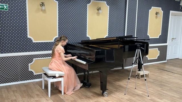 12. Орлова Александра играет на концерте «На клавишах мая» 18 мая 2025 г.