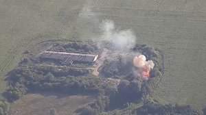 Заявлено как удар БПЛА-камикадзе Герань по ПУ С-300В Всу в районе н.п. Ворожба 💥🇷🇺👊