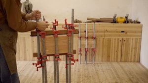 Столярная работа: "Раздельная кровать-платформа из вишни без изголовья с реечным основанием"