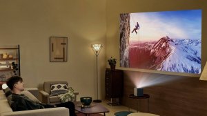 CineBeam S - самый маленький 4K проектор от LG