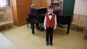 Песня для детей "Стоит стар человечек"