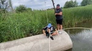 Виталик Зелёный Вано Лесник Рыбалка на паук Саня соль готовит уху