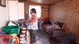 ЖИЗНЬ в Деревне ,Огурцы и Помидоры на Зиму двумя способами .