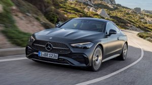 Машина едет 🚗 (нейросеть luma 🌇)