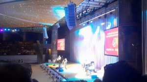 Валерий Сюткин. "А я иду шагаю по Москве"