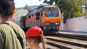 Замена Локомотива на станции Феодосия. + Электричка РА-3