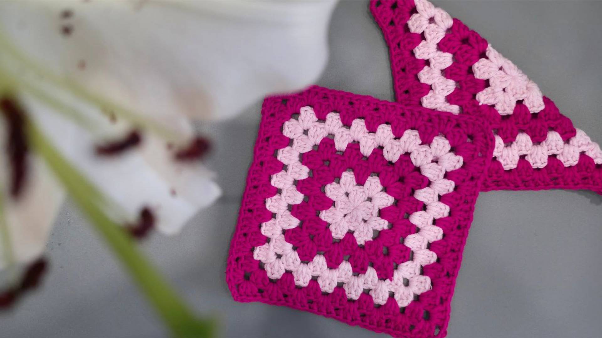 Разноцветный Бабушкин квадрат. Смена цветов. Подробный мастер-класс для начинающих. смотреть онлайн