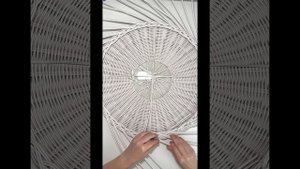 Плетёный поднос с защитным стеклом