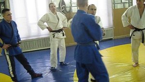 2017 год. Вариант Владимира Яшкина прохода руки и захвата за корпус с броском.